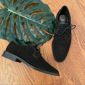 NEW Vince Camuto Lesta Perforated Derby Oxfords